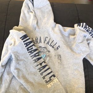 niagara Falls sweatshirt